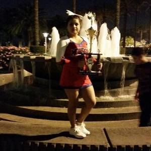 Meet your Posher, Adriana